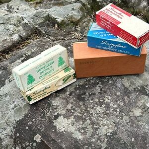 Bostich Stapler Brown & Thomas Cadillac New Haven CT & Boxes of Staples Vintage